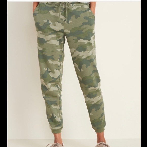 Old Navy Joggers - Picture 1 of 7